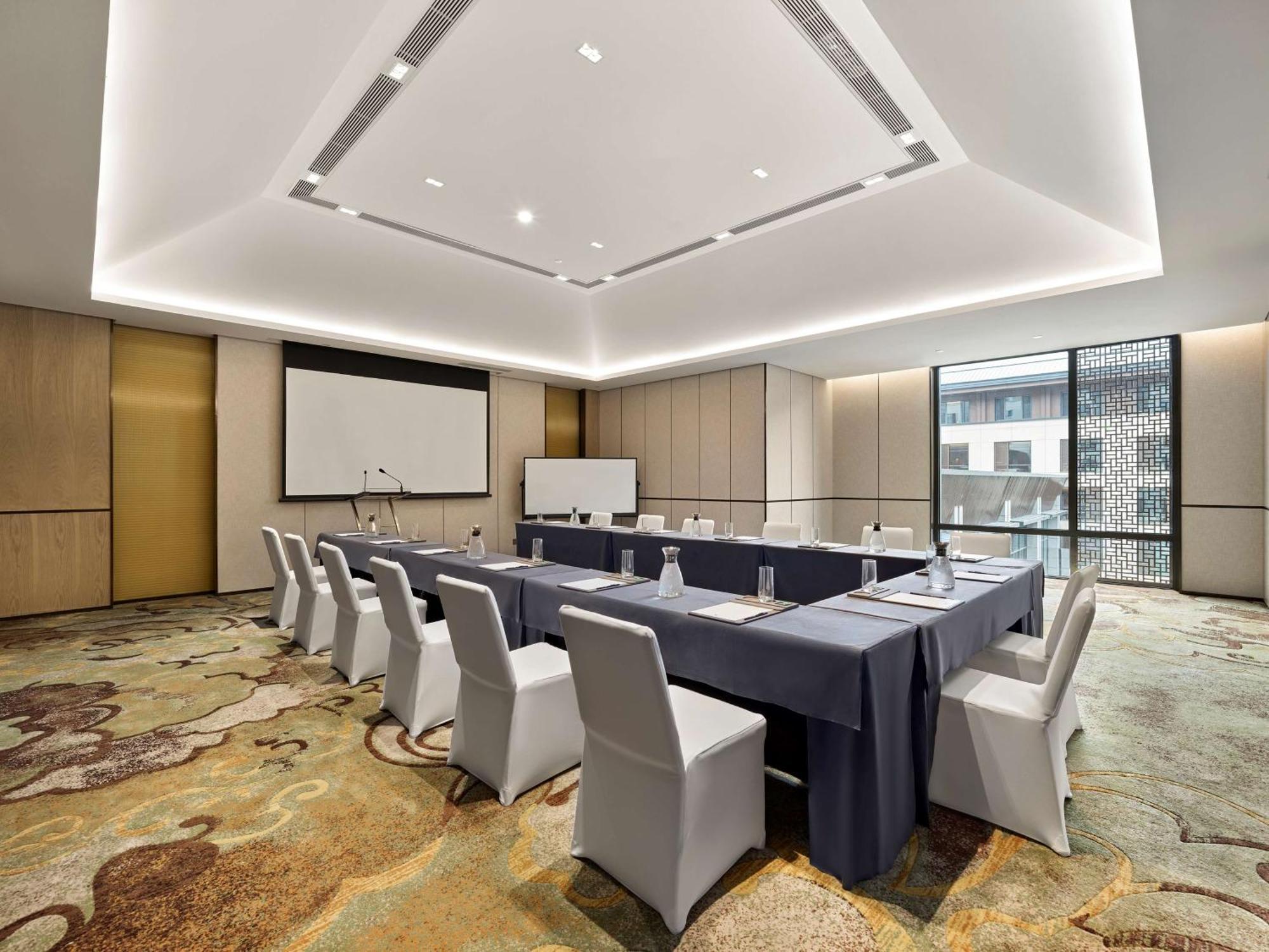 Doubletree By Hilton Beijing Badaling Hotel Yanqing Buitenkant foto